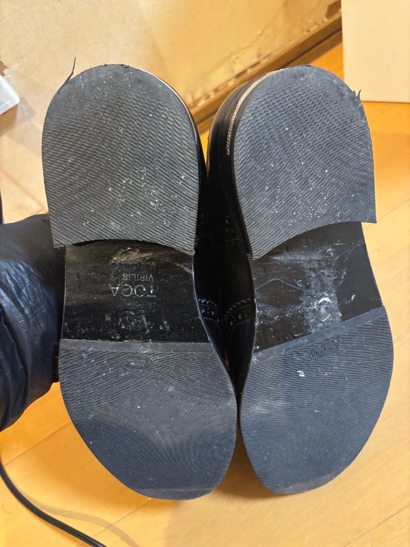 TOGA VIRILS ブラック ドレスシューズ