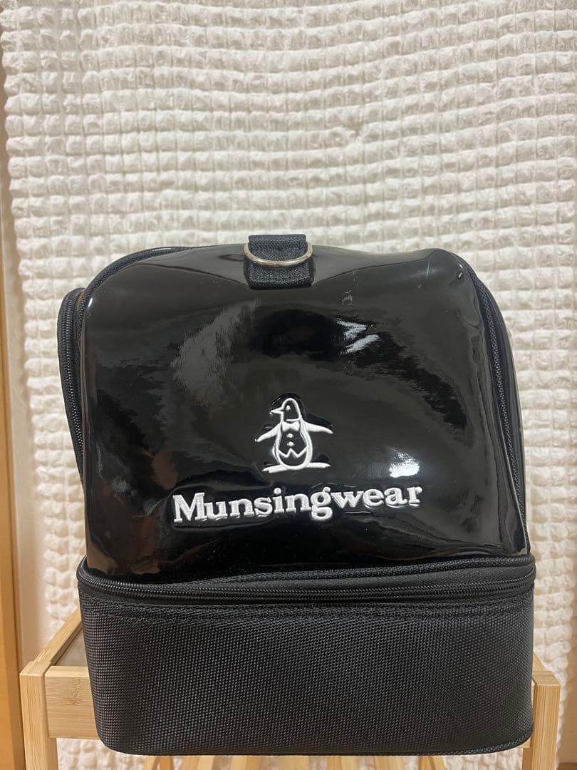 【chusos様s援用】Munsingwear ボストンバッグ 黒　エナメル