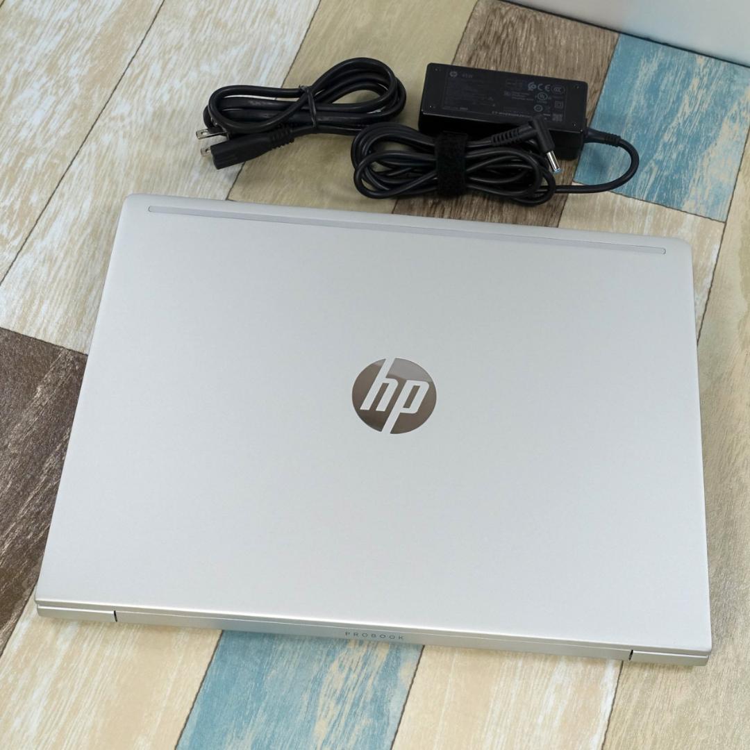 メモリ増設済✨極美品✨第１０世代コアｉ５搭載モバイル✨超高速ＳＳＤ＆大容量メモリ