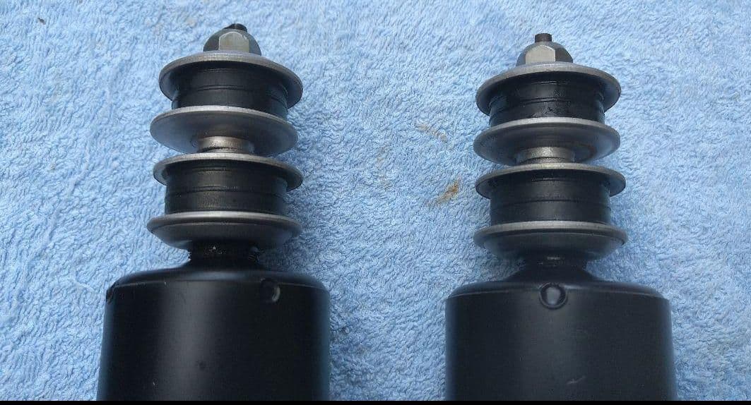 ハイエース200系 2WD 純正ショック ワンオフ加工 減衰力強化 美品