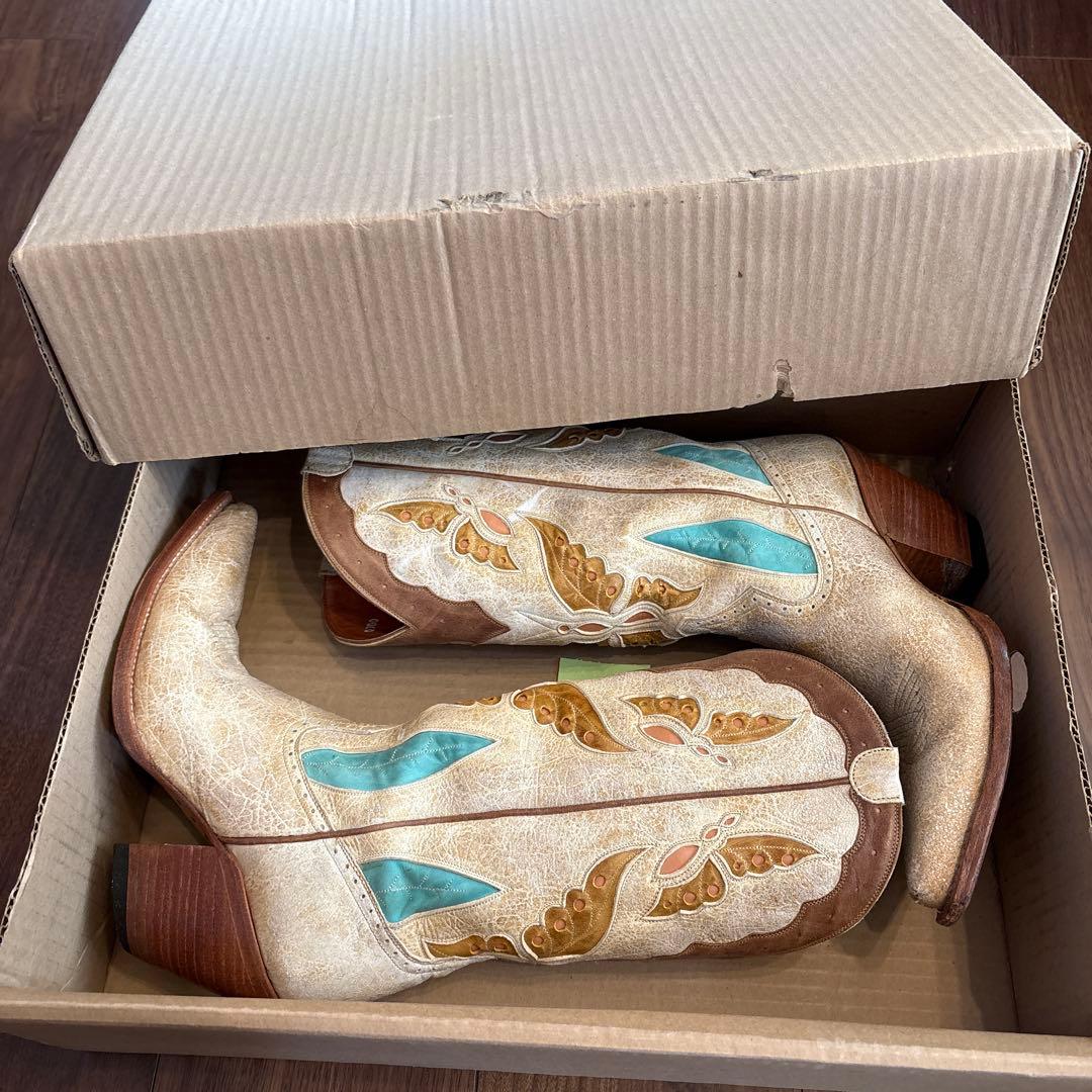 【豆福さま検討中】バタフライモチーフ ウエスタンブーツ24センチ程度