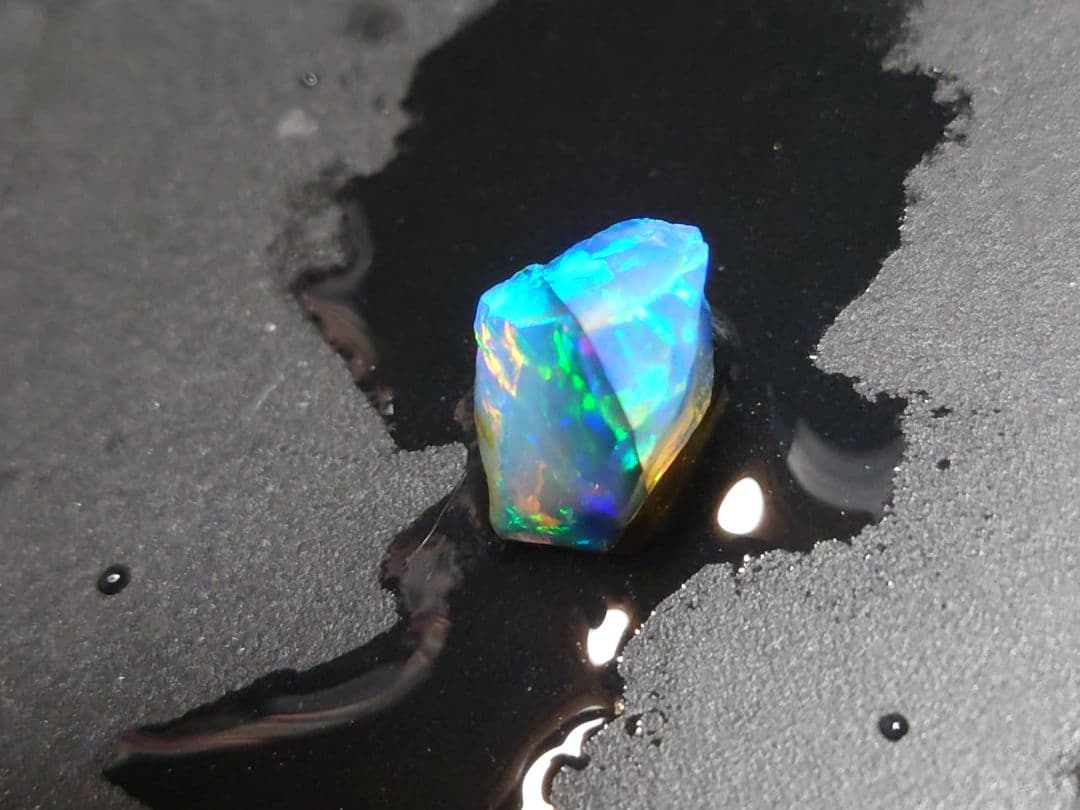 エチオピア　ウェロ産　チョーク　オパール　原石　鉱物標本