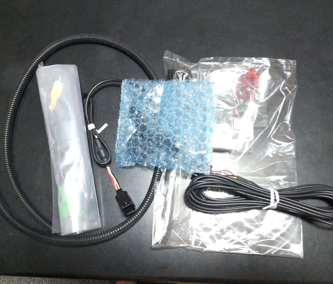 く*ん様 スズキ純正ジムニーJB64W用バックアイカメラセット（99195-77