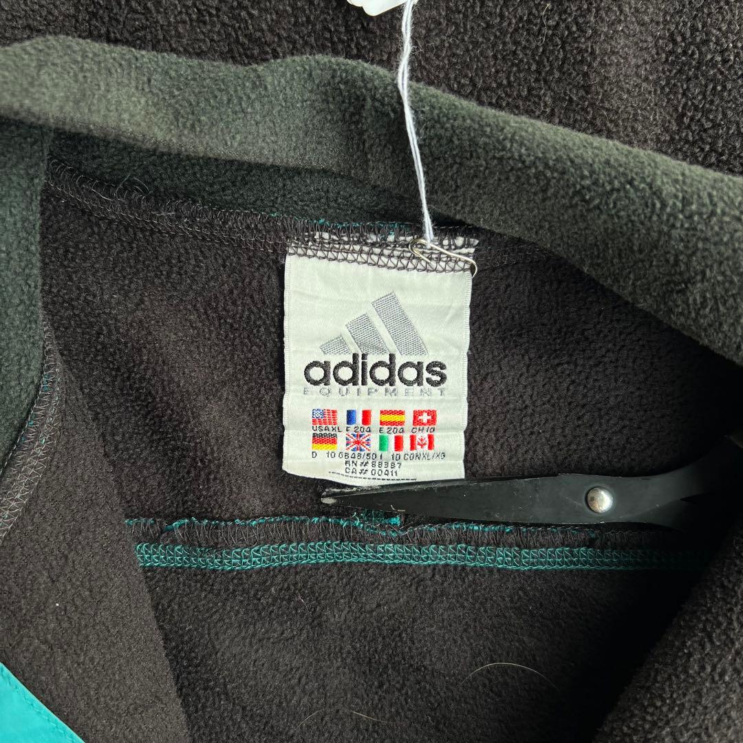 【フリース＆ナイロン切り替え】オールドアディダス古着万国旗タグ常田大希松村北斗