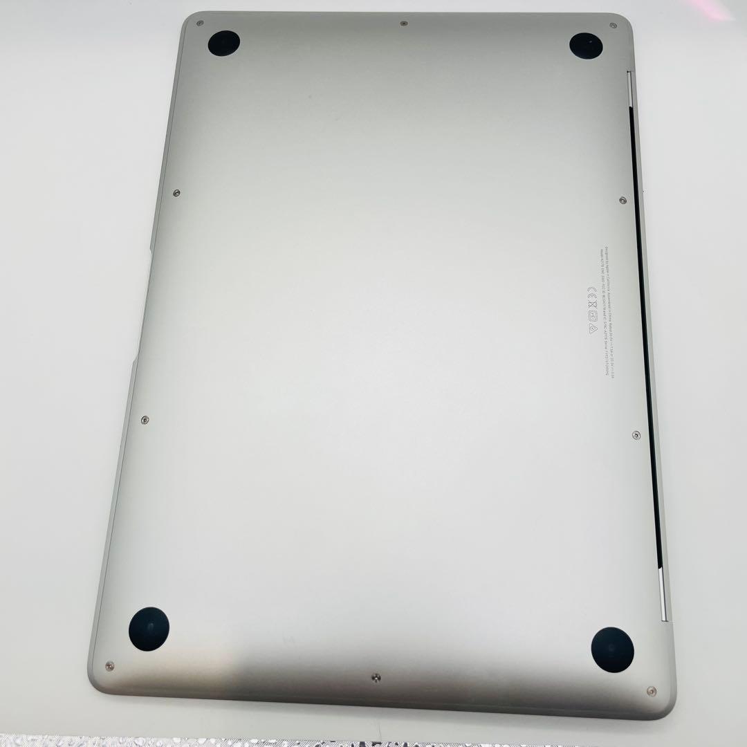 MacBook Air A2179 2020年モデル シルバー 動作OK