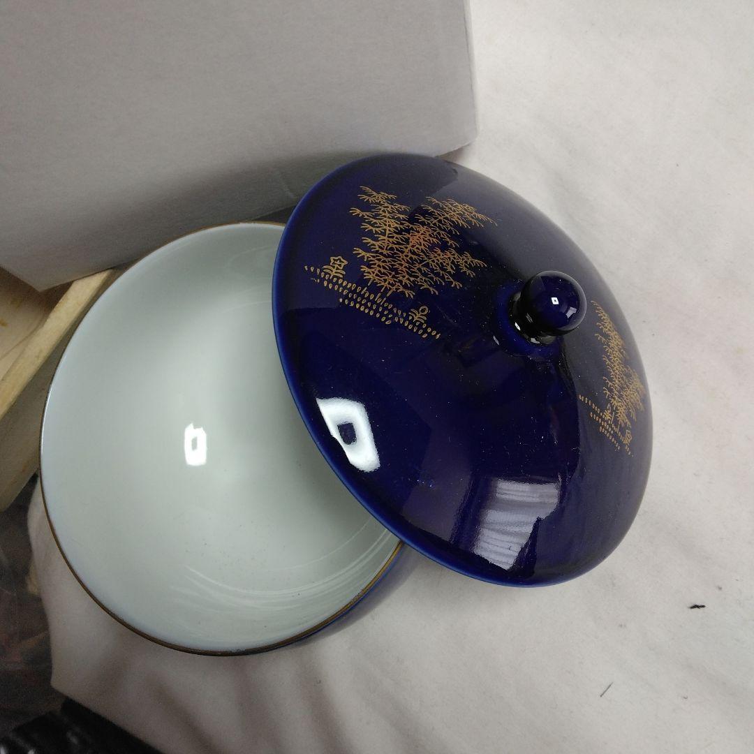 深川製「蓋付き茶碗」