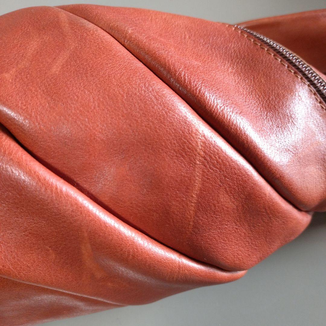 美品trippen] Snakebelt L ( タン）トリッペン　ボディバッグ