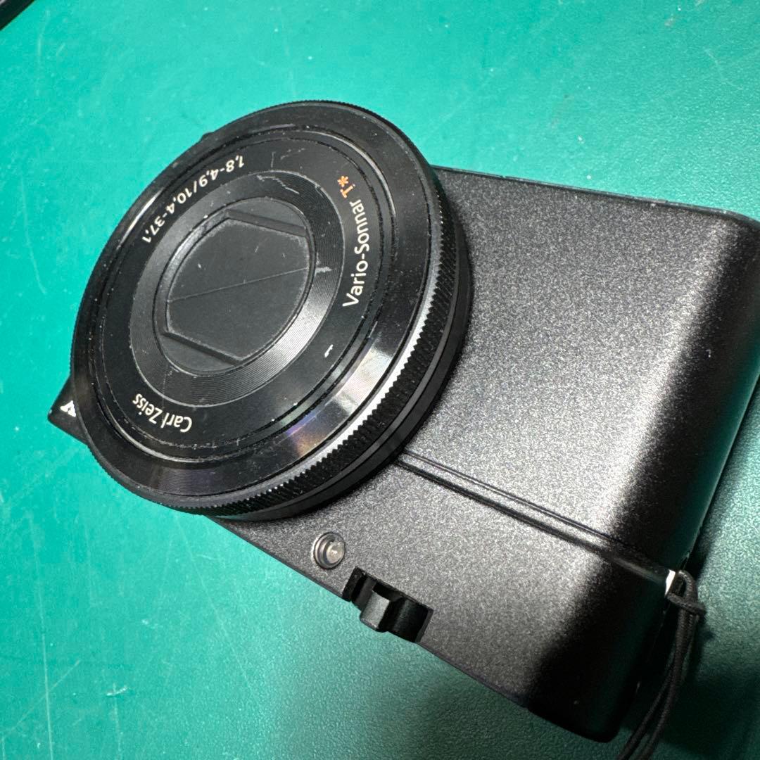 SONY DSC-RX100 デジカメ　ソニー