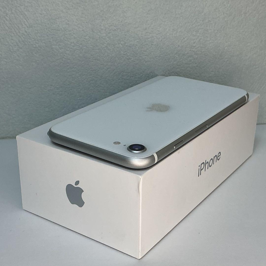 【美品】iPhoneSE2 128GB ￼新品大容量バッテリー　SIMフリー