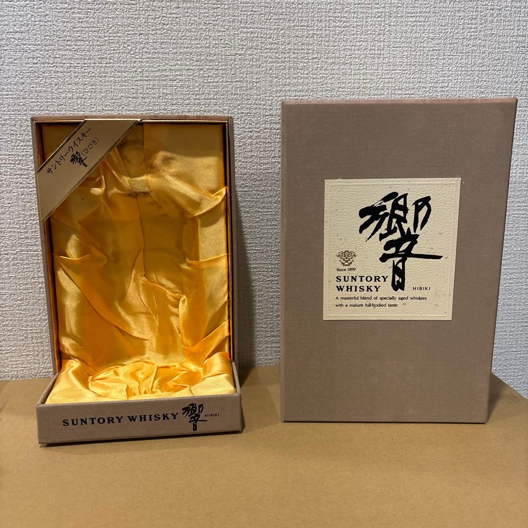 サントリーウイスキー響　裏ゴールドラベル　箱付き　未開封（16）