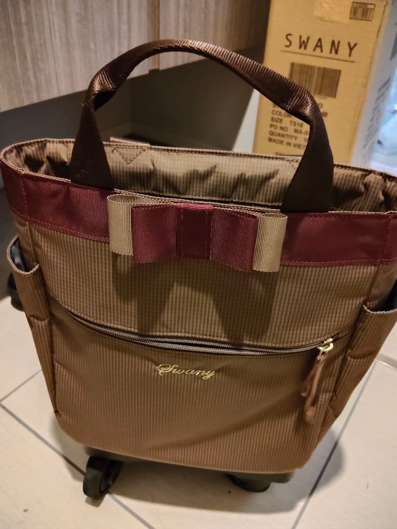 スワニー　キャリーバッグ