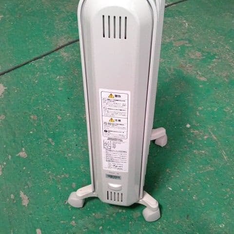 デロンギ オイルヒーター V550807EFS これからの季節に！