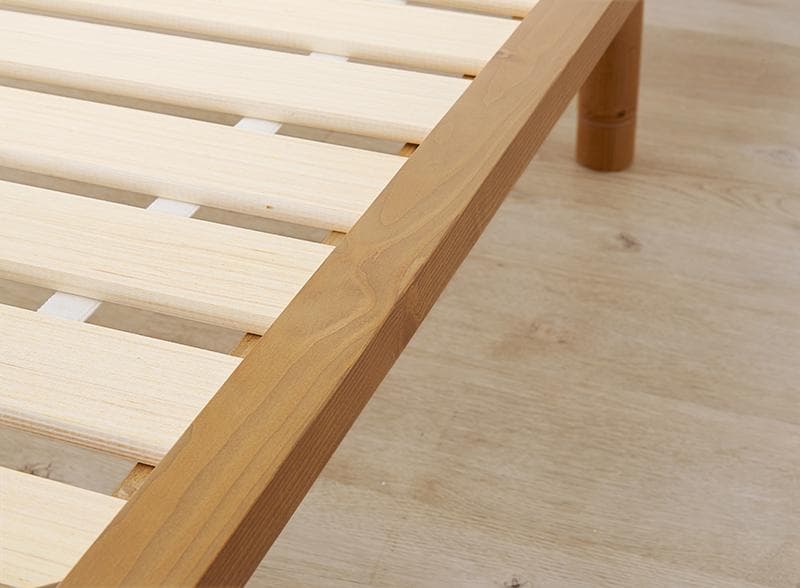 新品　　未使用　組み立て品　シングルベッド　210×110　すのこベッド