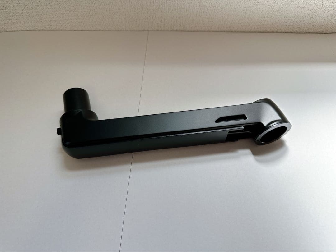 Amazonベーシックモニターアーム