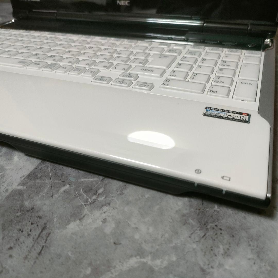 美品 NEC corei7 新品メモリ16GB 新品SSD480 office