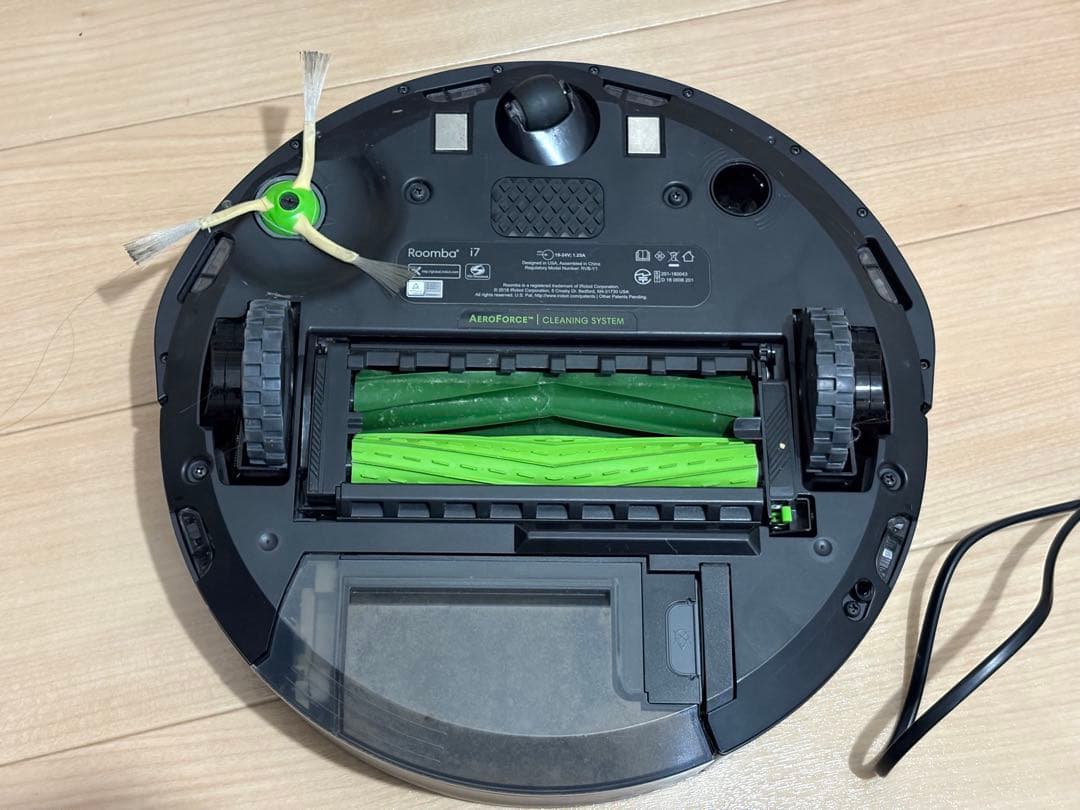 iRobot ルンバ　i7 ※本体とホームベースのみ