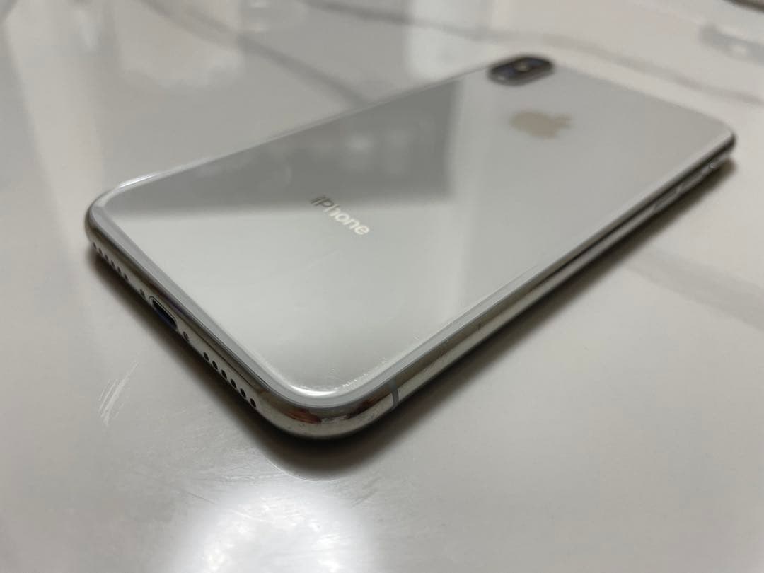 Apple iPhone X スペースグレー 256GB バッテリー84%