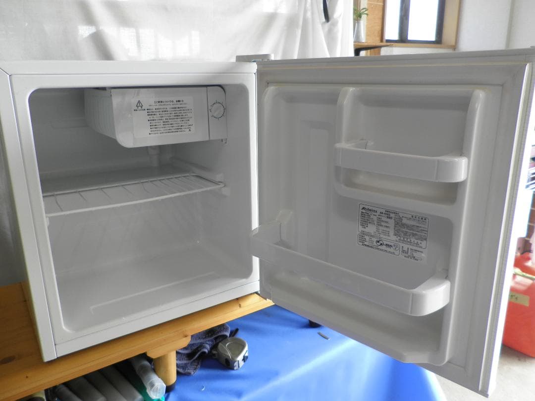 アビラックス・１ドアサイコロ型冷蔵庫 右開き ２０２２年 ホワイト 動作品 美品