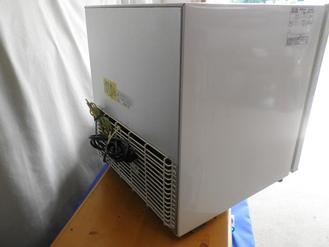 アビラックス・１ドアサイコロ型冷蔵庫 右開き ２０２２年 ホワイト 動作品 美品