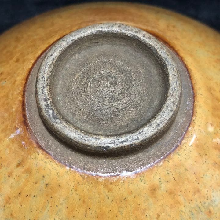 美しい古美術◼️蔵から美しい飴茶色の雰囲気のある抹茶茶碗が出て来ました。茶道具