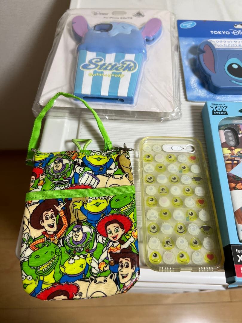 ディズニー、トイストーリー、ステッチのスマホカバー