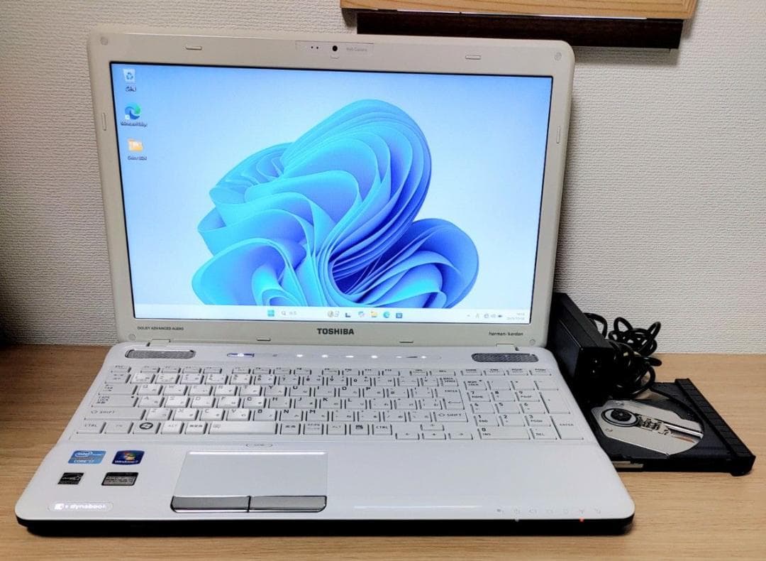 TOSHIBA dynabook Corei7 メモリ16GB SSD512GB