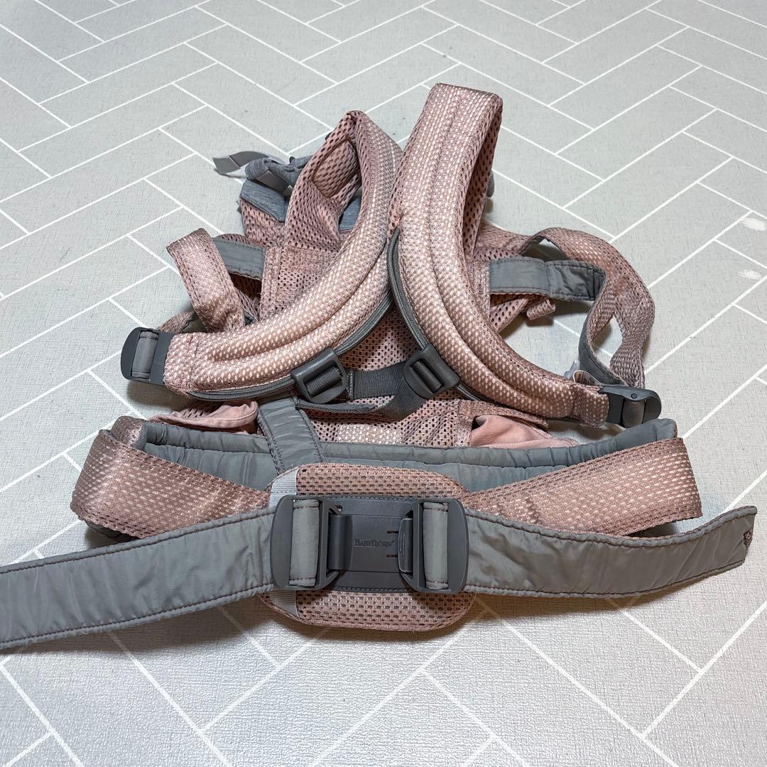 【美品】BabyBjorn ベビービョルン 抱っこ紐 ハーモニー ダスティピンク