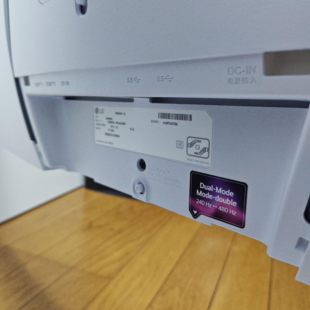 【完動品】LG 32GS95UV　ゲーミングモニター OLED 4Kモニター