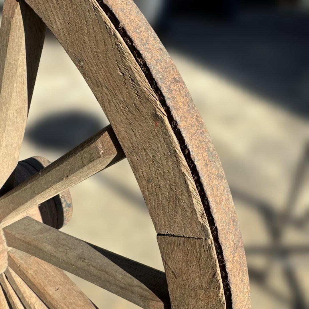 馬車　車輪　鉄と木のオブジェ　アンティーク　馬　ウエスタン　ガーデン