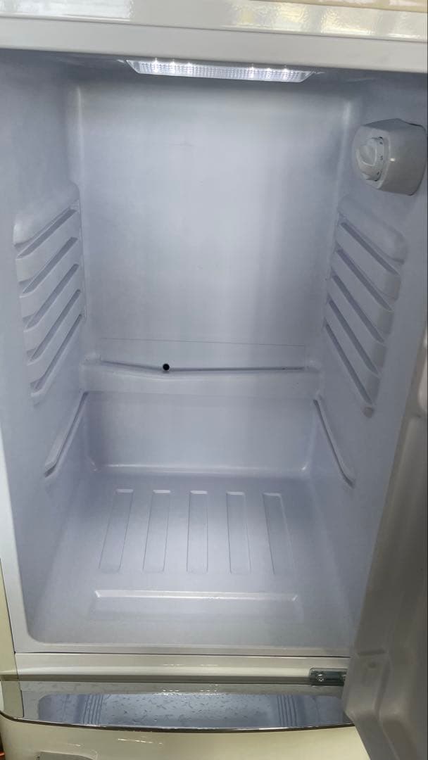 Grand Line ホワイト冷蔵庫 レトロスタイル 2ドア 2019年製