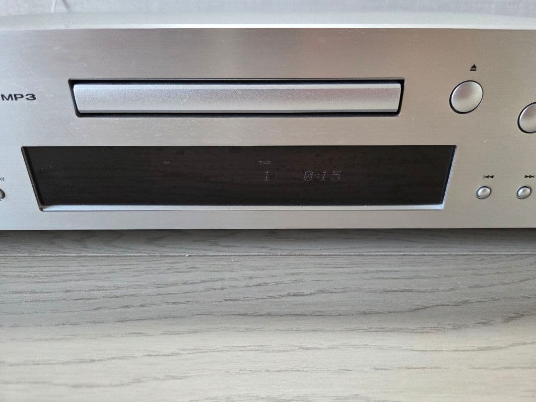 (ジャンク扱い) ONKYO C-7030 CDプレーヤー