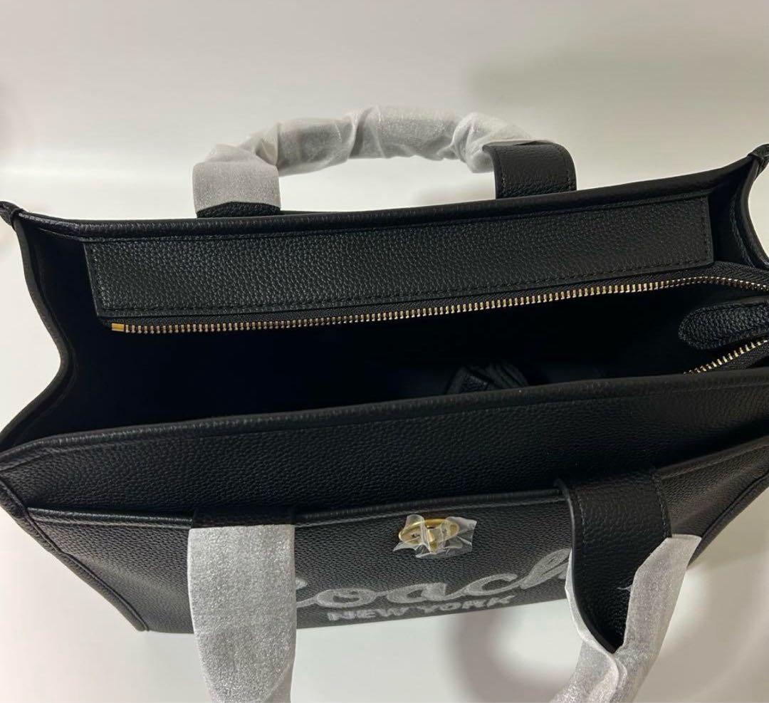 Coach ブラック レザートートバッグ