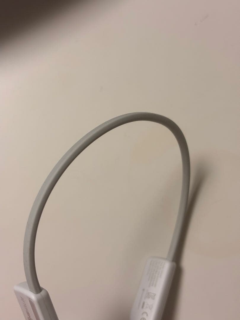 SHOKZ OPENMOVE ワイヤレス骨伝導イヤホン ホワイト