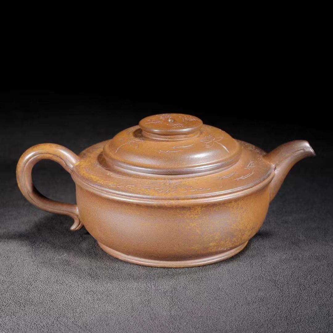 中国古美術・原鉱底槽清紫砂壺(高温窯変) ·底款:兪錫山·紫砂・朱泥・急須・置物