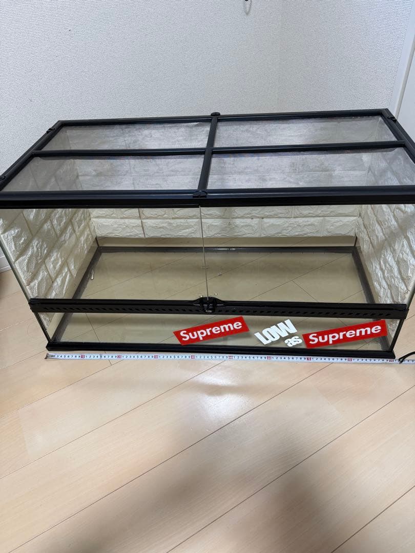 爬虫類ケージ