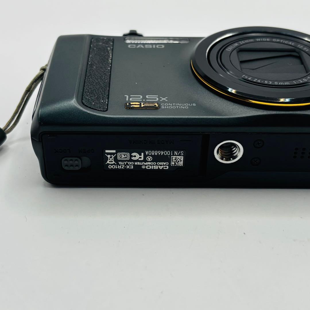 デジタルカメラ CASIO EXILIM EX-ZR100