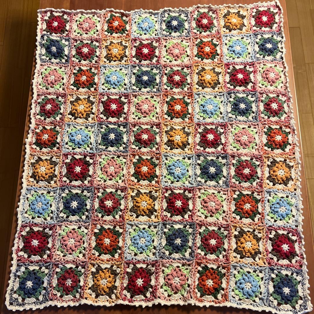 『キュートフローラルブランケット』ホビーラホビーレ〜手編み〜マルチカバー