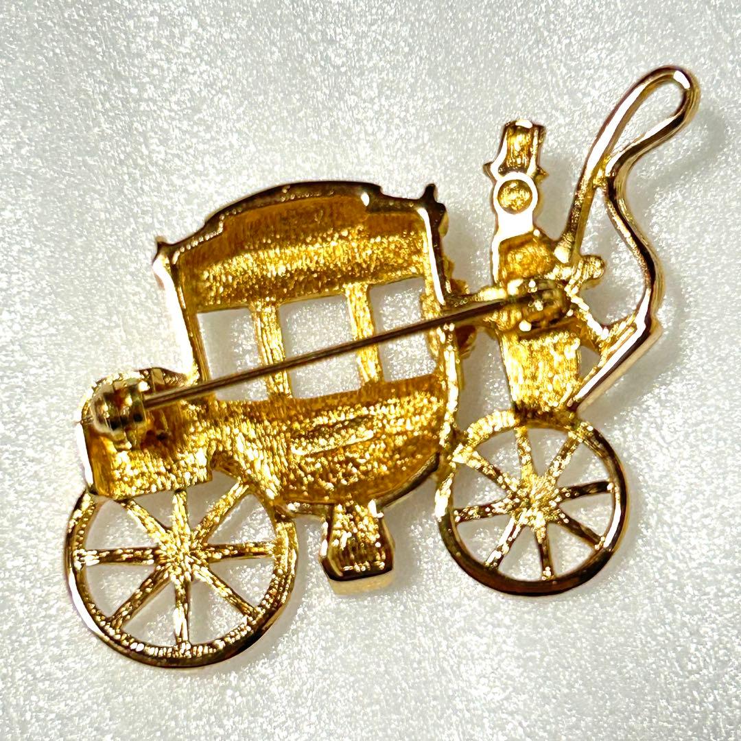 バーバリー Burberrys 【ヴィンテージ】 旧ロゴ　ブローチ　馬車型