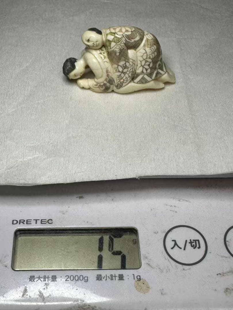 根付　置物　アンティーク　天然素材　彫刻 古美術品　細密細工　骨董コレクション