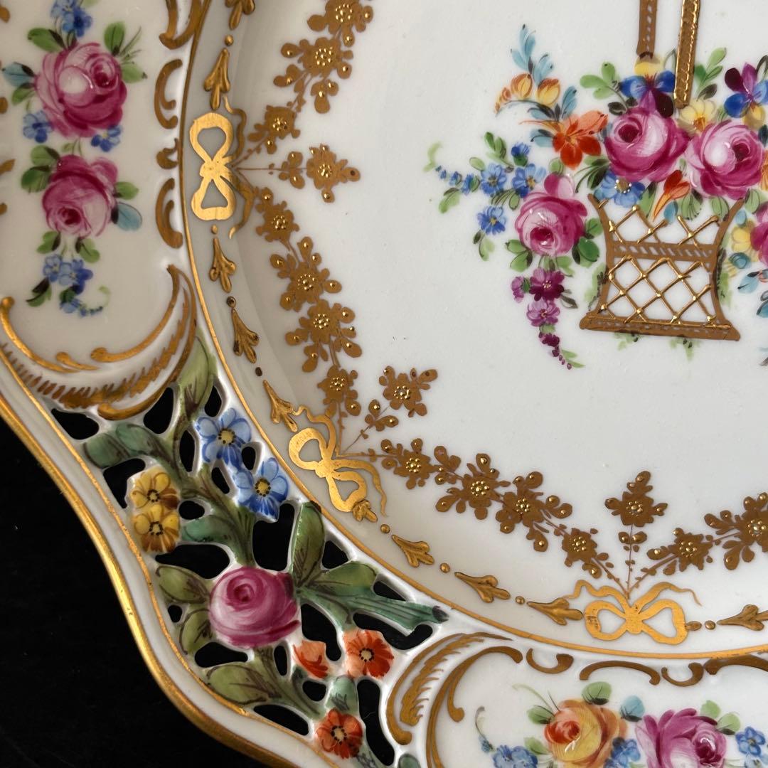 ドレスデン　カールティーメ工房　花かご　リボン　コンポート