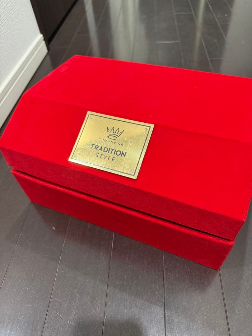 クラウンバイン　 トラディションスタイル ブランデー シルバー替栓箱付　未開封