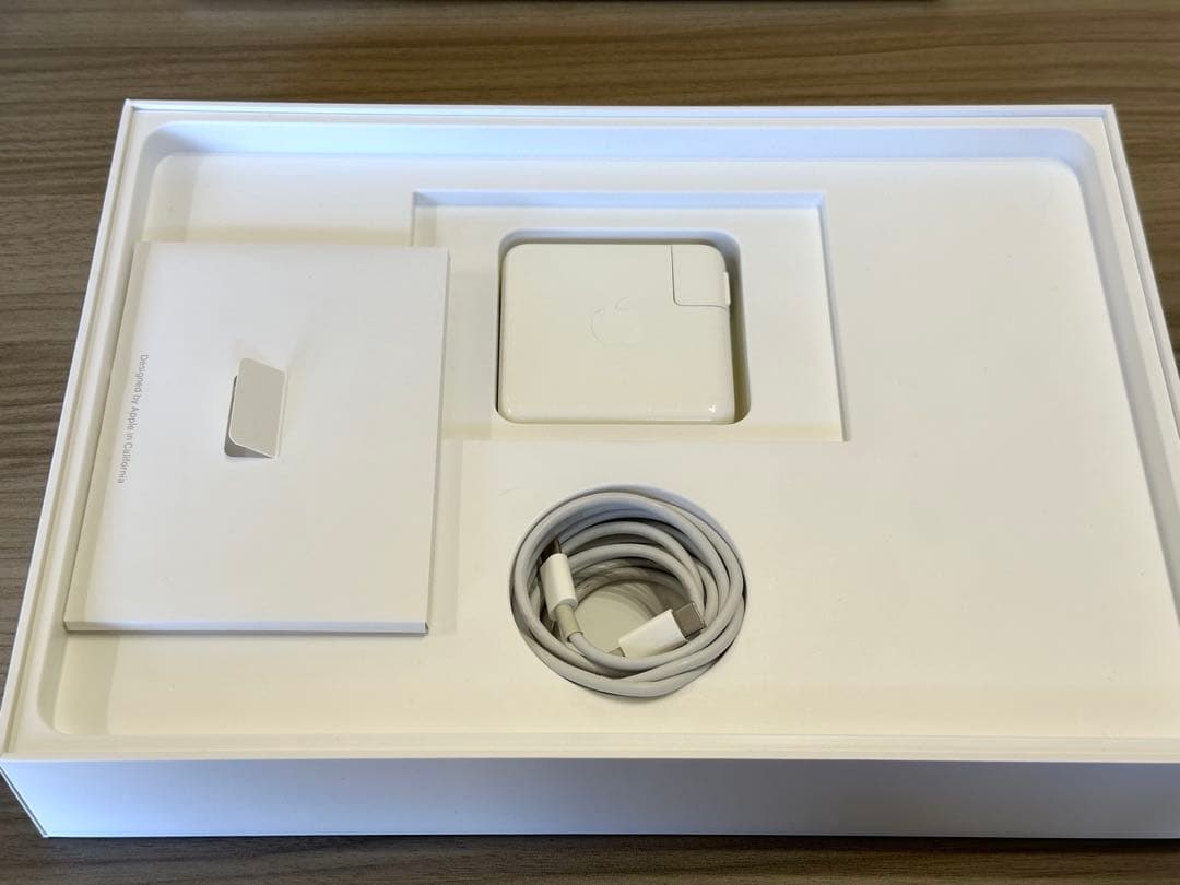 MacBook Pro 13インチ 2016 （16GB 256GB USキー）