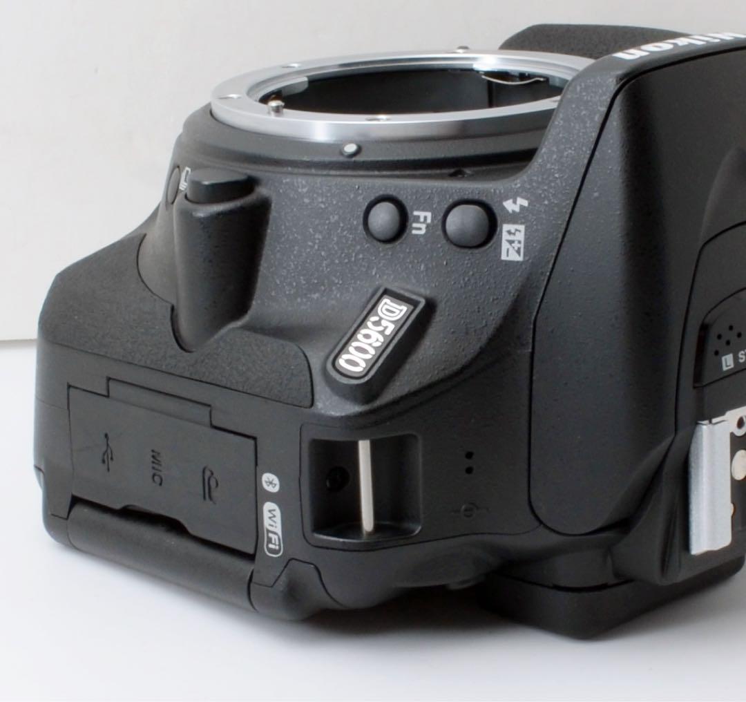 S数約1400回！Nikon D5600★Wi-Fi内蔵★超美品★すぐ使える