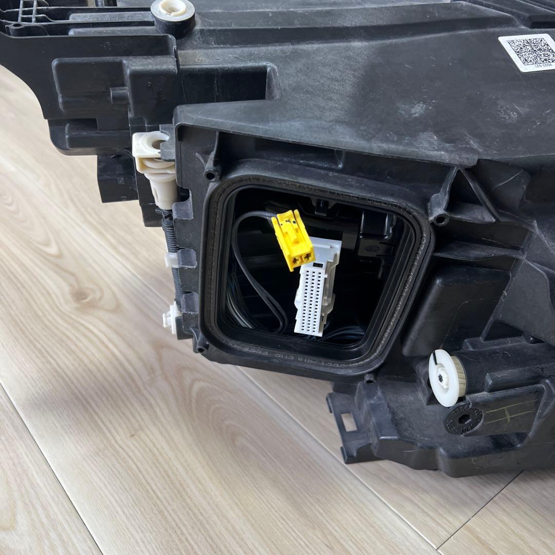 Mercedes-Benz gls400d ヘッドライト　左　ウインカー異常