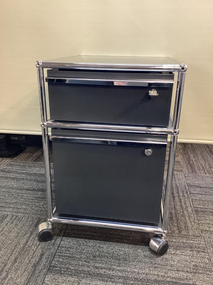 鍵付き　USMハラー　ロールボーイ　２段　デスクワゴン　アントラサイト　C