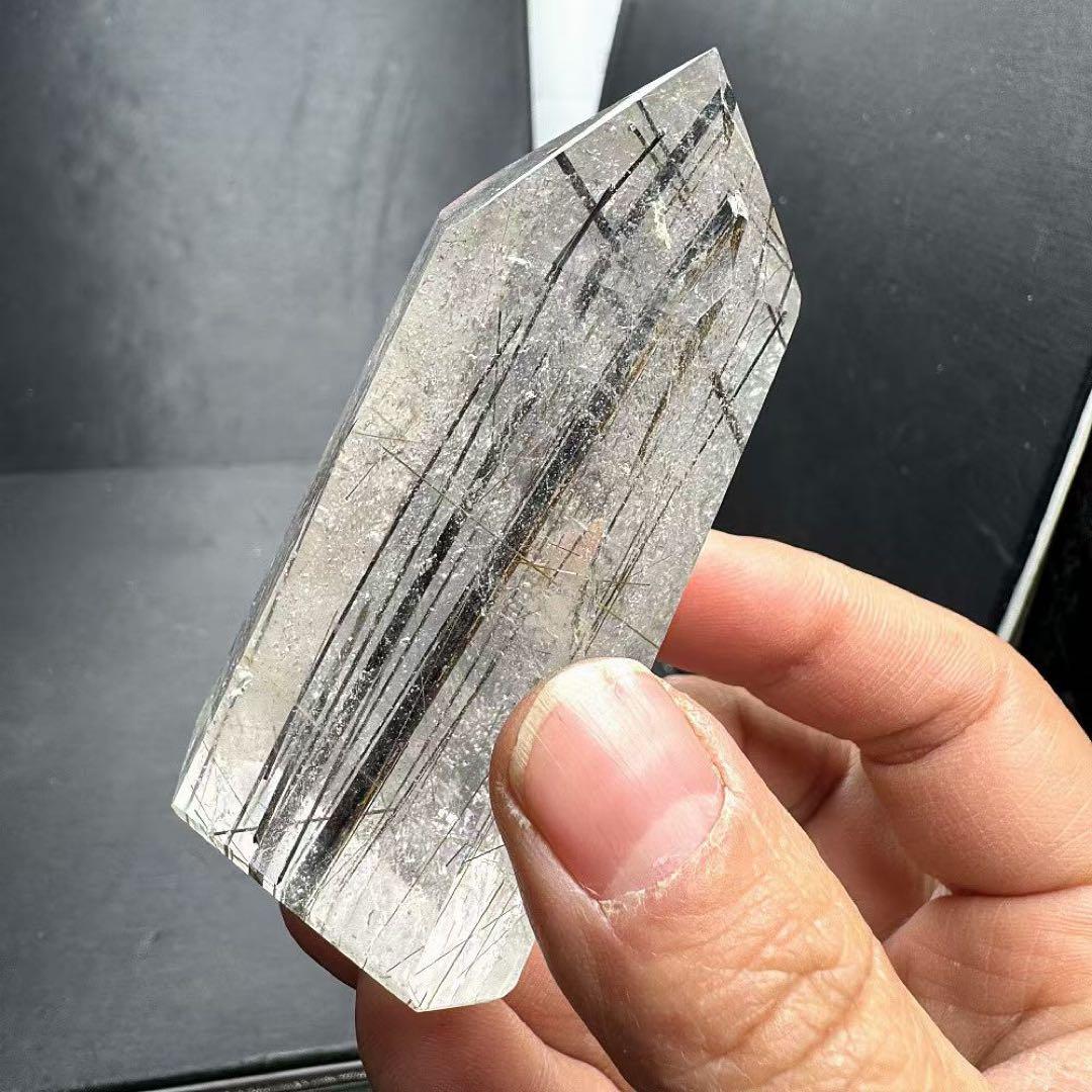 天然石ブラックルチルクォーツのポイント　置物G.542