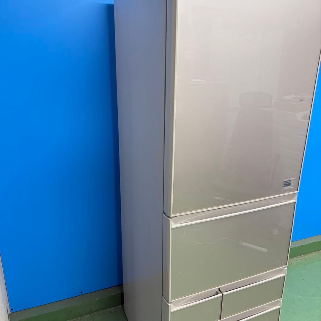 717 東芝大型冷蔵庫　400L強　小型　家庭用　ガラスパネル　左開き　家庭用