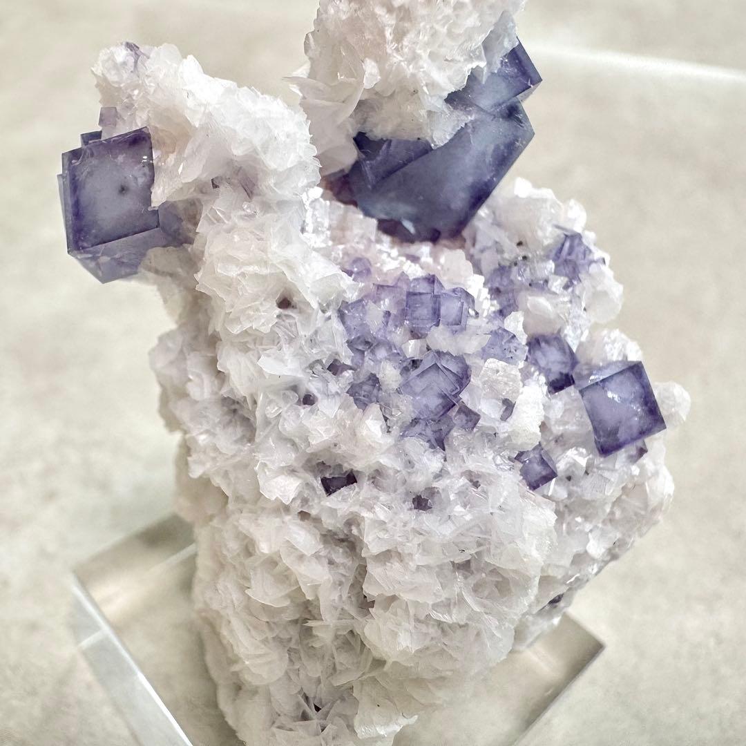 【D290】ポーセリンフローライト Aタイプ ヤオガンシャン 原石 鉱物 標本