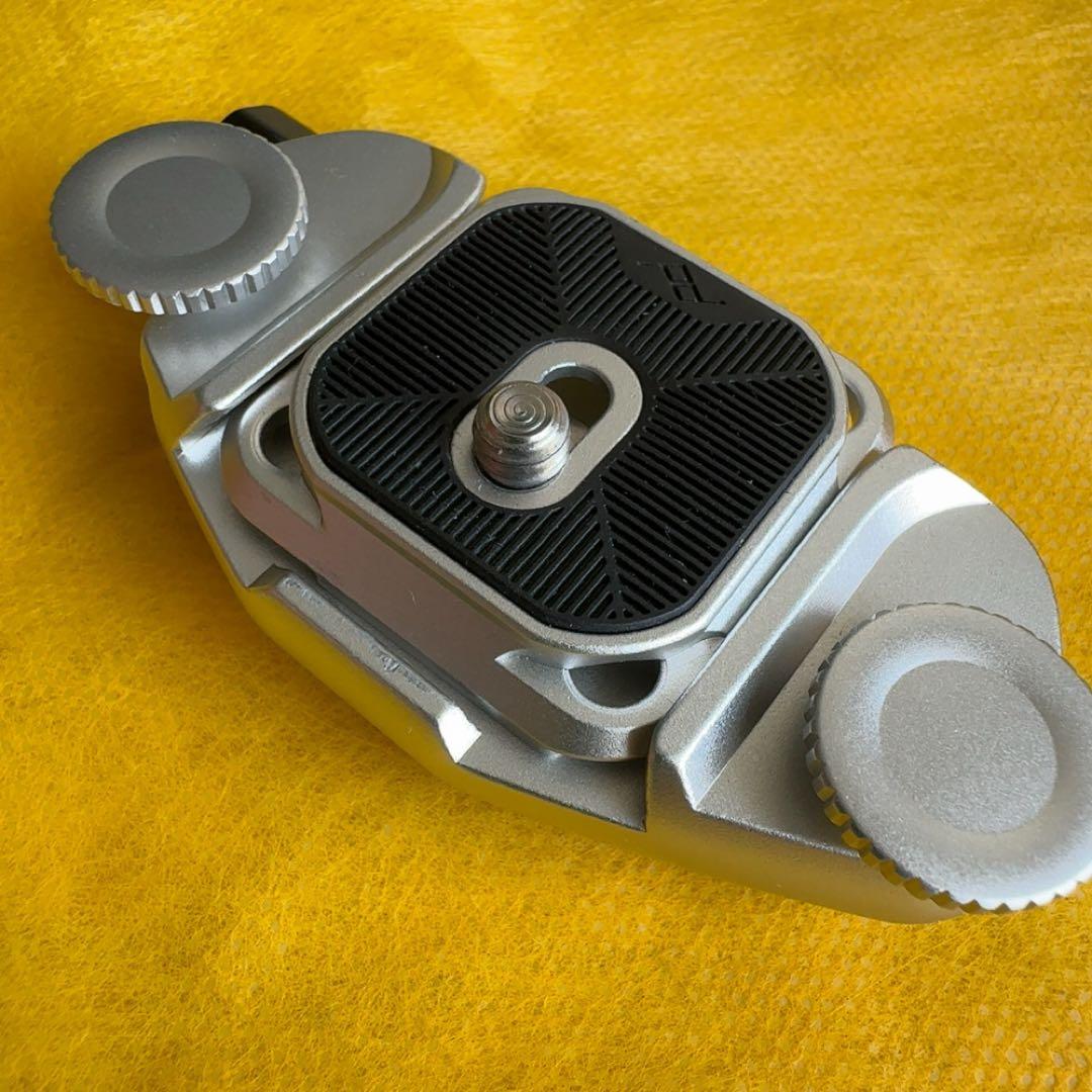 匿名発送 Peak Desing ピークデザイン キャプチャー V3 シルバー