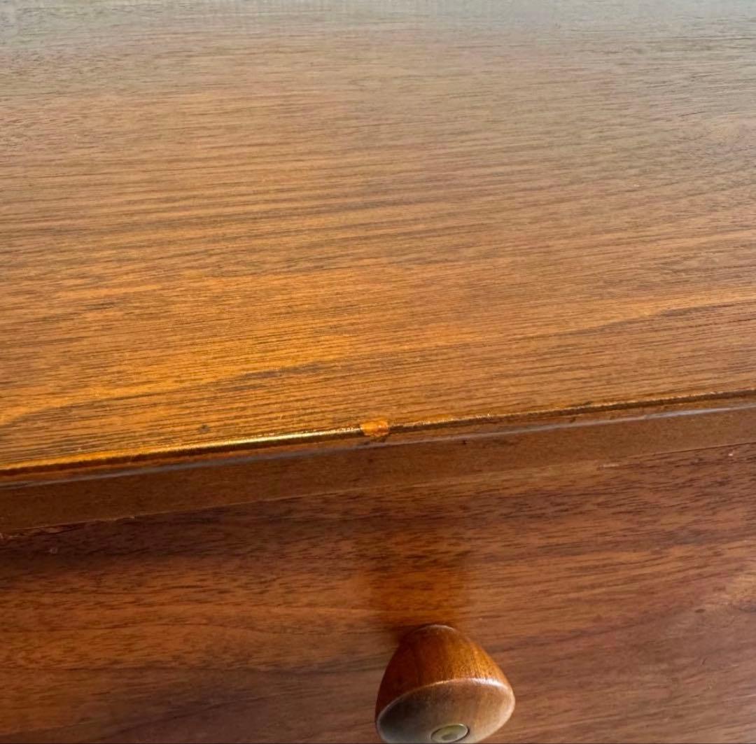 ウォルナット製ミッドセンチュリー5段チェスト　　北欧　Amal